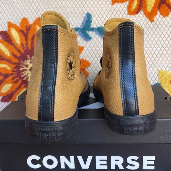 Converse 172014C
CTAS HI
WHEAT/BLACK/BLACK Men’s sneakers - Picture 14 of 16